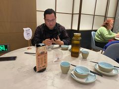 -泓历皇朝酒店(东亭店)