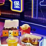 亮马河麦麦夜市登场🍔和麦当劳叔叔一起游船
