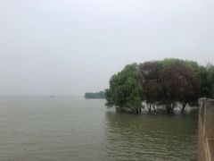 -巴陵广场