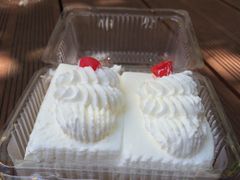 -红宝石·鲜奶小方·海派西点房(南丹店)