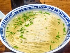 白汤面底-同得兴 Since·1995 传统苏式面馆(嘉馀坊店)