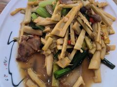 -下梅人家土菜馆(历史文化餐厅度假区店)