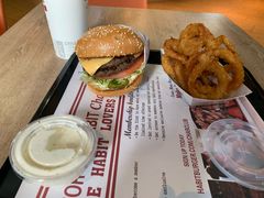 -The Habit Burger Grill 哈比特汉堡(复兴soho店)