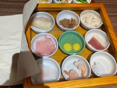 -良米山·云南野生菌过桥米线(上海首店)