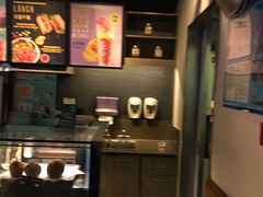 -星巴克(西藏路店)