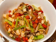 -费大厨辣椒炒肉(万家丽一店)