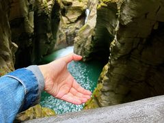 -蝶舞清江·恩施地心谷景区