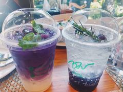 -Chom Cafe and Restaurant