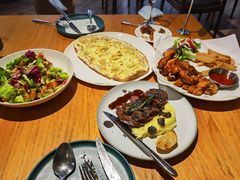 -JINNS锦时 steak&pizza(浸信会礼拜堂旧址店)