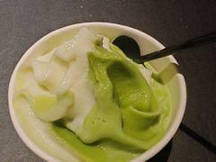 -蟹犇前•帝王蟹雪蟹(陆家嘴店)