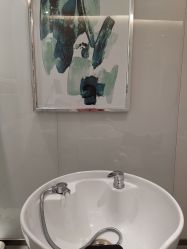 -LESSMORE科技头皮理容中心