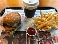 -The Habit Burger Grill 哈比特汉堡(复兴soho店)
