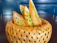 餐前面包Bread-Golden Lily河内巴黎法越料理餐厅(建国西路店)