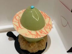 牛油果流心慕斯-白天鹅宾馆·美食屋