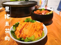 招牌黑猪五花肉-么肆烤肉(汉街形象店)