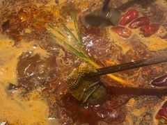 -旧街市鲜货老火锅(大光路店)