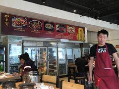 大堂-范贤光鸡公煲(平乐园总店)