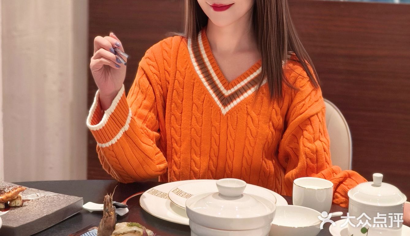 感受烟火气十足的花式铁板烧表演🔥