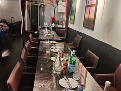 -LESCEDARS Brasserie Bistro香柏树