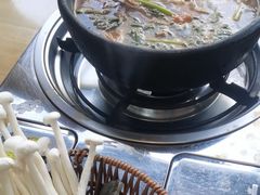 -钱摊摊安顺夺夺粉火锅(宏大广场店)