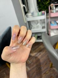 -小黑瓶美甲美睫