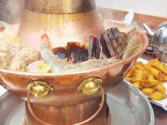 -一口猪海鲜浑锅·东北家常菜