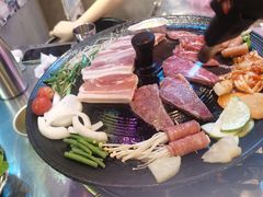 -豚豚家돈돈가韩国锅盖烤肉(新北万达店)