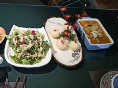 -忘忧草融合私房菜(红鼎国际店)