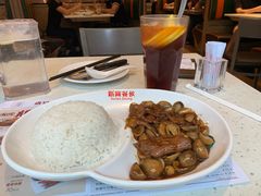 蚝油鲜菇牛肉饭-添饭茶餐厅(天悦龙庭店)