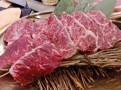 -臻牛烤肉