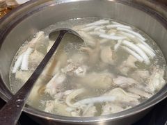 -喃喃椰·糟粕醋·椰子鸡火锅(七堡花园店)