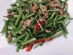 清炒野芹菜-忆湘南(庐山店)