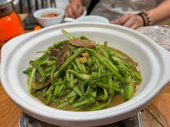 -黄泥岗·地道湖北菜(奥特莱斯店)