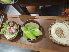 -黔有有贵州酸汤夺夺粉火锅(五味十字店)