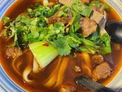 牛肉面-五度翠清大同刀削面