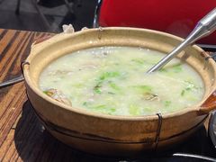 -蚝堡海鲜·威海菜·海肠捞饭·烧烤·亚洲吃蚝公司(幸福门店)