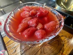 丹东草莓-KAOKAO烤烤·丹东海鲜烧烤(望京店)