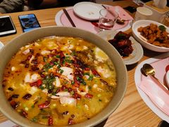 椒爱老坛酸菜鱼-椒爱水煮鱼川菜(新抚万达店)