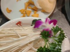 -刘一锅筋头巴脑(新民街店)