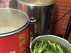 -张记奔吃小面