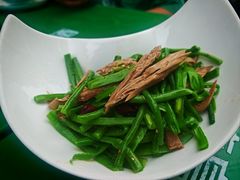 -壹号院音乐餐厅•烤全羊•新疆菜(浐灞店)
