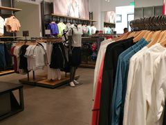 -UNDER ARMOUR(新燕莎奥莱店)