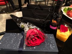 -梅园国际大酒店·自助餐厅(光明港店)