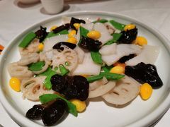 荷塘月色-乾隆美食·本帮菜(黄河路店)