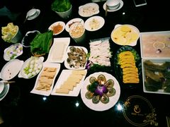 -唯爱KTV聚会餐厅(仙林东城汇店)