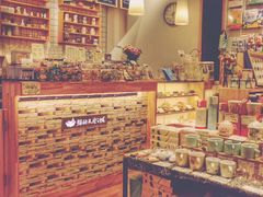 -猫的天空之城概念书店(苏州平江店)