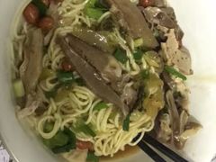 -阿阳牛腩腌面店