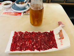鲜牛肉-左庭右院鲜牛肉火锅(浦江欢乐颂店)