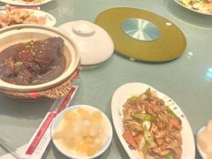 -老码头黑皮肘子锅包肉(赣水路店)
