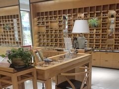 -宝丽眼镜(湖墅店)